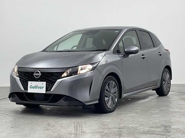 日産 ノート X 三重県 2022(令4)年 6.2万km ダークメタルグレー 純正9型ナビ/・AppleCarPlay・AndroidAuto・HDMI・USB/フルセグTV/プロパイロット/インテリジェントルームミラー/エマージェンシーブレーキ/インテリジェントアランウンドビューモニター/車線逸脱警報機能/車線逸脱脳死支援システム/踏み間違い防止アシスト/ブラインドスポットモニター/オートハイビーム/置くだけ充電/ステアリングスイッチ/スペアキー/ビルトインETC2.0/ハロゲンライト/取扱説明書