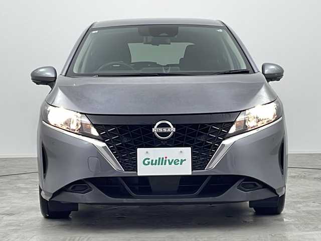 日産 ノート X 三重県 2022(令4)年 6.2万km ダークメタルグレー 純正9型ナビ/・AppleCarPlay・AndroidAuto・HDMI・USB/フルセグTV/プロパイロット/インテリジェントルームミラー/エマージェンシーブレーキ/インテリジェントアランウンドビューモニター/車線逸脱警報機能/車線逸脱脳死支援システム/踏み間違い防止アシスト/ブラインドスポットモニター/オートハイビーム/置くだけ充電/ステアリングスイッチ/スペアキー/ビルトインETC2.0/ハロゲンライト/取扱説明書