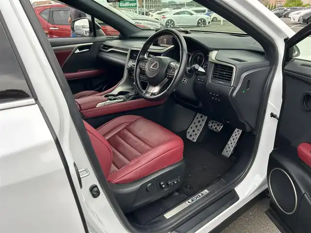 レクサス ＲＸ 450h Fスポーツ 東京都 2015(平27)年 4.3万km ホワイトノーヴァガラスフレーク Lexus Safety System/・プリクラッシュセーフティ/・レーントレーシングアシスト/・オートマチックハイビーム /・レーダークルーズコントロール/・ヘッドアップディスプレイ/パドルシフト/純正ナビ/フルセグTV/バックカメラ/ETC2.0/前後ドライブレコーダー/100V電源/ルーフレール/レザーシート/パワーシート/シートヒーター/ベンチレーション/ステアリングヒーター/後席ロールサンシェード/パワーバックドア/LEDヘッドライト/ドアバイザー/20インチ純正アルミホイール