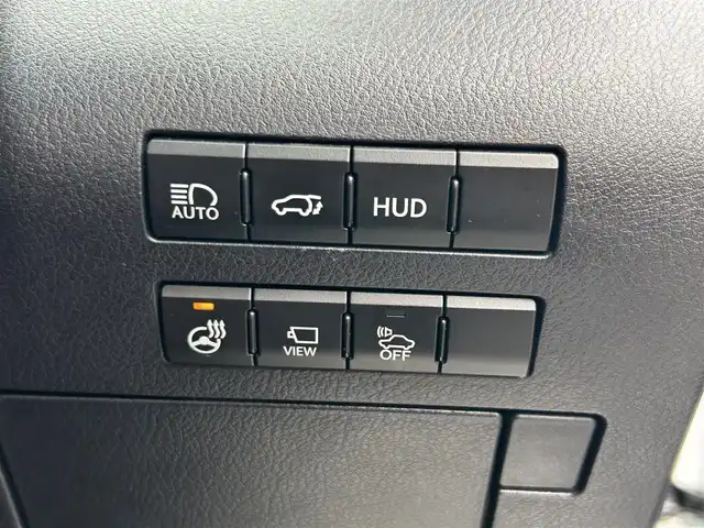 レクサス ＲＸ 450h Fスポーツ 東京都 2015(平27)年 4.3万km ホワイトノーヴァガラスフレーク Lexus Safety System/・プリクラッシュセーフティ/・レーントレーシングアシスト/・オートマチックハイビーム /・レーダークルーズコントロール/・ヘッドアップディスプレイ/パドルシフト/純正ナビ/フルセグTV/バックカメラ/ETC2.0/前後ドライブレコーダー/100V電源/ルーフレール/レザーシート/パワーシート/シートヒーター/ベンチレーション/ステアリングヒーター/後席ロールサンシェード/パワーバックドア/LEDヘッドライト/ドアバイザー/20インチ純正アルミホイール