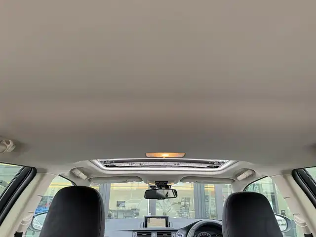 レクサス ＣＴ 200h バージョンC 栃木県 2014(平26)年 8.3万km ブラック 電動ムーンルーフ/純正SDナビ/Bluetoothオーディオ/DVD再生機能/フルセグTV走行中視聴可能/ステアリングリモコン/バックカメラ/前席パワーシート/前席シートヒーター/クリアランスソナー /クルーズコントロール/ビルトインETC/パドルシフト/LEDヘッドライト&フォグランプ/オプション純正17インチAW/前後ドライブレコーダー/スマートキー×2/カードキー×1