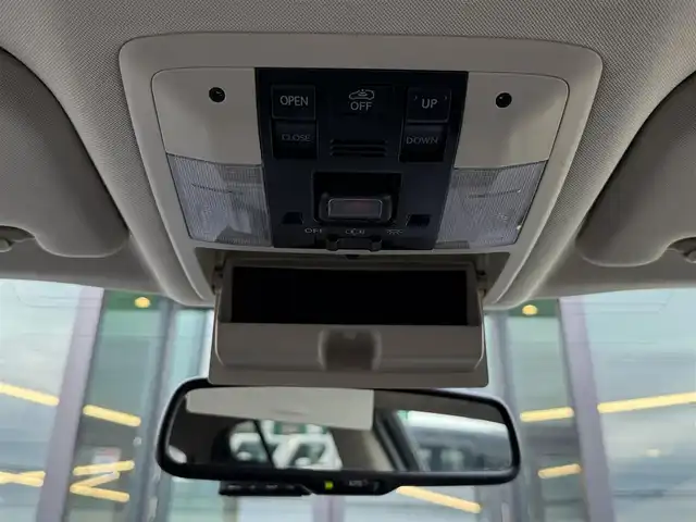 レクサス ＣＴ 200h バージョンC 栃木県 2014(平26)年 8.3万km ブラック 電動ムーンルーフ/純正SDナビ/Bluetoothオーディオ/DVD再生機能/フルセグTV走行中視聴可能/ステアリングリモコン/バックカメラ/前席パワーシート/前席シートヒーター/クリアランスソナー /クルーズコントロール/ビルトインETC/パドルシフト/LEDヘッドライト&フォグランプ/オプション純正17インチAW/前後ドライブレコーダー/スマートキー×2/カードキー×1