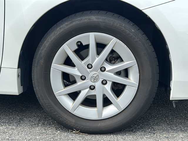 トヨタ プリウス α S 愛知県 2015(平27)年 8.3万km ホワイトパールクリスタルシャイン /禁煙車//ワンオーナー//社外ナビ・フルセグTV//ETC//バックカメラ//電動格納ウィンカーミラー//TRC//ECO.PWR.EVモード//オートライト//フォグランプ//プッシュスタート//純正フロアマット//新車保証書//取扱説明書//スペアキー