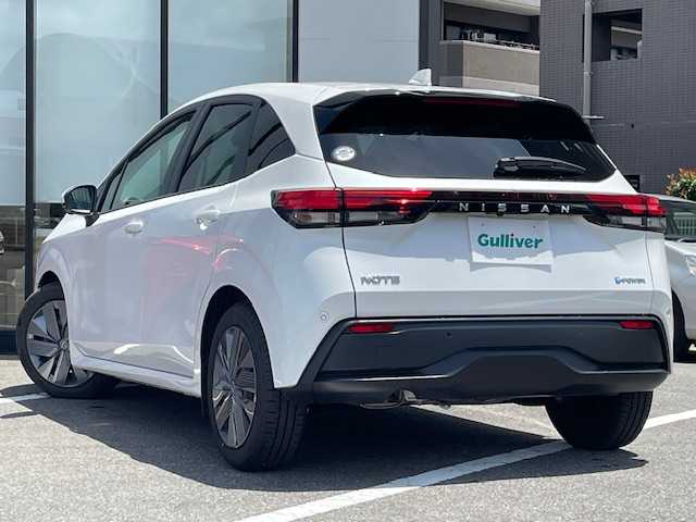 日産 ノート X 長崎県 2023(令5)年 6.7万km ピュアホワイトパール 純正メモリーナビ/BT/USB/HDMI/フルセグTV/アラウンドビューモニター/エマージェンシーブレーキ/プロパイロット/デジタルインナーミラー/ステアリングスイッチ/ハンドル支援/オートマチックハイビーム/コーナーセンサー前後/ビルトインETC2.0/スマートキー×2
