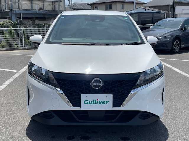 日産 ノート X 長崎県 2023(令5)年 6.7万km ピュアホワイトパール 純正メモリーナビ/BT/USB/HDMI/フルセグTV/アラウンドビューモニター/エマージェンシーブレーキ/プロパイロット/デジタルインナーミラー/ステアリングスイッチ/ハンドル支援/オートマチックハイビーム/コーナーセンサー前後/ビルトインETC2.0/スマートキー×2