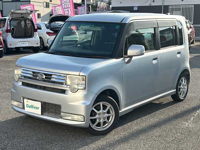 ダイハツ ムーヴ コンテ カスタム G 愛知県 2013(平25)年 4.7万km ブライトシルバーメタリック /禁煙車//ワンオーナー//新車保証書//取扱説明書//電動格納ウィンカーミラー//社外オーディオ//スマートキー//ドアバイザー//HIDライト//純正１４インチアルミ//純正フロアマット