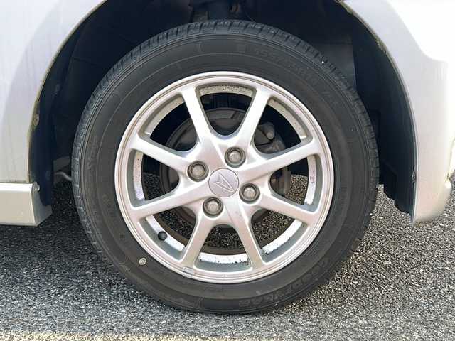 ダイハツ ムーヴ コンテ カスタム G 愛知県 2013(平25)年 4.7万km ブライトシルバーメタリック /禁煙車//ワンオーナー//新車保証書//取扱説明書//電動格納ウィンカーミラー//社外オーディオ//スマートキー//ドアバイザー//HIDライト//純正１４インチアルミ//純正フロアマット