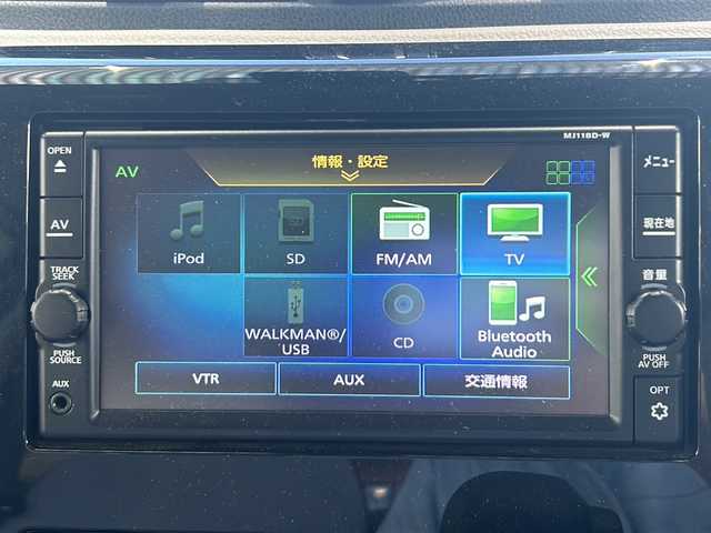 日産 デイズ J 高知県 2019(平31)年 7.3万km ホワイト 純正フルセグナビ　/（ＭＪ１１８Ｄ－Ｗ）/【Ｂｌｕｅｔｏｏｔｈ　ＣＤ　ＴＶ　】/衝突被害軽減システム/純正フロアマット/ドライブレコーダー　/保証書　/取扱説明書