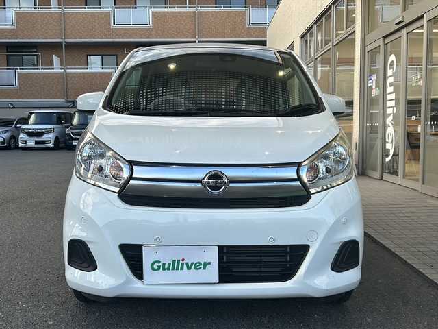 日産 デイズ J 高知県 2019(平31)年 7.3万km ホワイト 純正フルセグナビ　/（ＭＪ１１８Ｄ－Ｗ）/【Ｂｌｕｅｔｏｏｔｈ　ＣＤ　ＴＶ　】/衝突被害軽減システム/純正フロアマット/ドライブレコーダー　/保証書　/取扱説明書