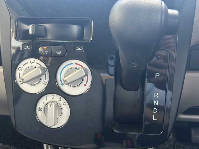 日産 デイズ J 高知県 2019(平31)年 7.3万km ホワイト 純正フルセグナビ　/（ＭＪ１１８Ｄ－Ｗ）/【Ｂｌｕｅｔｏｏｔｈ　ＣＤ　ＴＶ　】/衝突被害軽減システム/純正フロアマット/ドライブレコーダー　/保証書　/取扱説明書