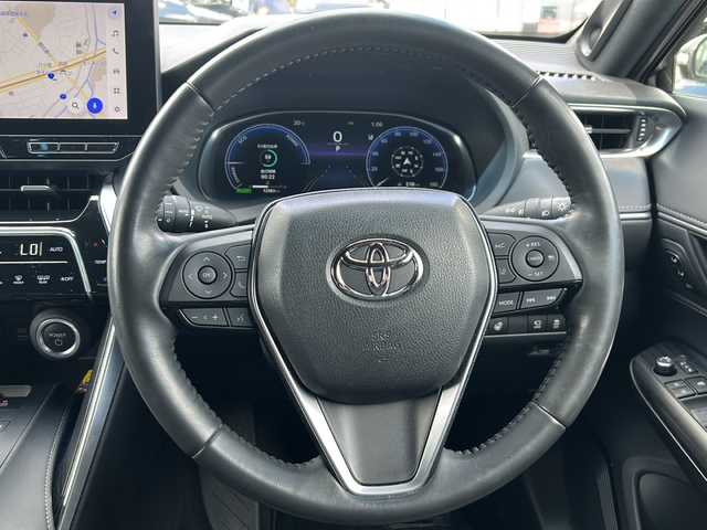 トヨタ ハリアー ハイブリッド Z レザーパッケージ 青森県 2023(令5)年 1.3万km プラチナホワイトパールマイカ ・4WD/・純正ディスプレイオーディオナビ/・プレミアムJBLサウンド/・フルセグ/Bluetooth/・全方位モニター/・デジタルインナーミラー/・ガラスルーフ/・本革シート(黒)/・シートヒーター/・エアシート/・衝突軽減ブレーキ/・ブラインドスポットモニター/・レーンキープアシスト/・レーダークルーズコントロール/・前後コーナーセンサー/・パワーバックドア/・置くだけ充電/・ステリングヒーター/・純正LEDヘッドライト/・オートマチックハイビーム/・ETC/・スマートキー/・プッシュスタート/・純正19インチAW/・スペアキー/・保証書・取説あり