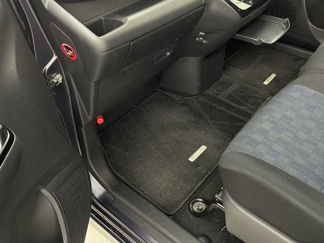 日産 デイズ ハイウェイスターG ターボ 兵庫県 2019(令1)年 1.9万km プレミアムパープルP ・純正ナビ/CD/DVD/BT/TV/AUX/・アラウンドビューモニター/・ETC/・ターボ/・前後ドライブレコーダー/・エマージェンシーブレーキ/・横滑り防止装置/・クリアランスソナー/・ＬＥＤヘッドライト/・オートライト/・フォグランプ/・アイドリングストップ/・ステアリングスイッチ/・純正15インチアルミホイール/・プッシュスタート/・インテリジェントキー/・スペアキー/・サイドエアバッグ/・取扱説明書/・保証書