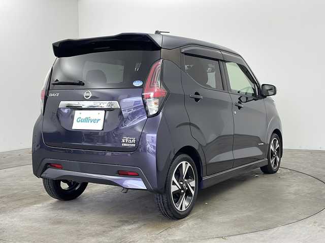 日産 デイズ ハイウェイスターG ターボ 兵庫県 2019(令1)年 1.9万km プレミアムパープルP ・純正ナビ/CD/DVD/BT/TV/AUX/・アラウンドビューモニター/・ETC/・ターボ/・前後ドライブレコーダー/・エマージェンシーブレーキ/・横滑り防止装置/・クリアランスソナー/・ＬＥＤヘッドライト/・オートライト/・フォグランプ/・アイドリングストップ/・ステアリングスイッチ/・純正15インチアルミホイール/・プッシュスタート/・インテリジェントキー/・スペアキー/・サイドエアバッグ/・取扱説明書/・保証書
