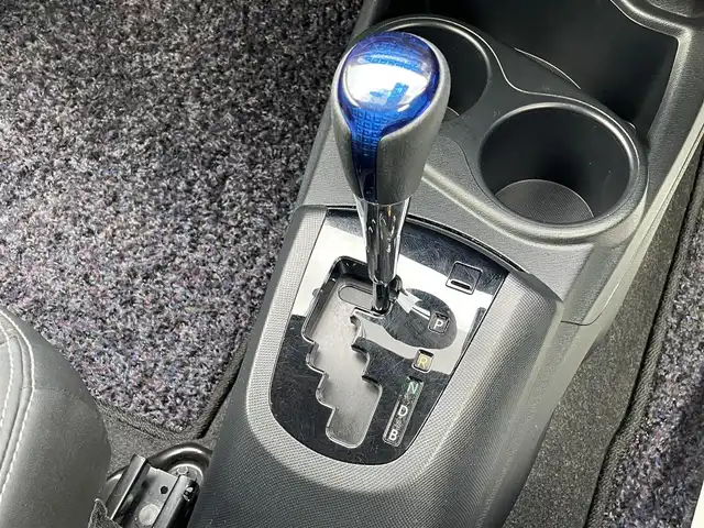 トヨタ アクア X－URBAN ソリッド 宮崎県 2016(平28)年 3万km スーパーレッドⅤ トヨタセーフティセンス/ディーラー純正ナビ/Bluetooth/バックカメラ/衝突軽減システム/オートマチックハイビーム/ルーフレール/純正アルミホイール/ETC/前後ドライブレコーダー