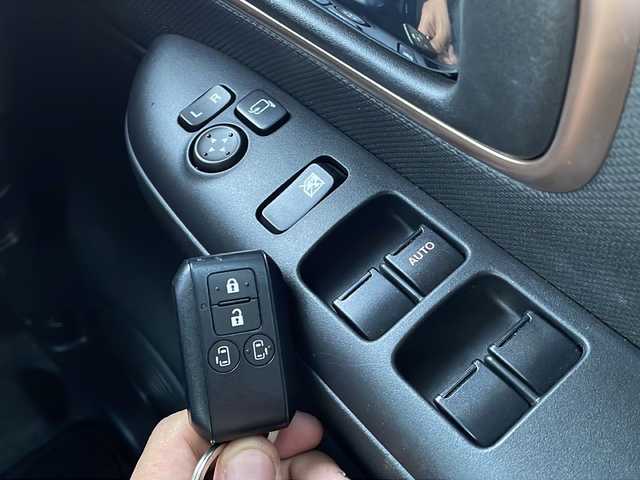 スズキ ワゴンＲ スマイル HYBRID X 青森県 2021(令3)年 2.7万km コーラルオレンジメタリック/アーバンブラウン2トーン 4WD/社外8インチメモリナビ・フルセグTV/CD・DVD・Bluetooth・SD/バックカメラ/両側パワースライドドア/前席シートヒーター/セーフティサポート/デュアルカメラブレーキサポート/誤発進抑制機能/レーンキープアシスト/コーナーセンサー/横滑り防止機能/LEDヘッドライト/フォグライト/ウインカーミラー/OP 2トーンルーフ/保証書・取扱書