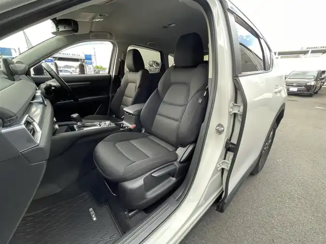 マツダ ＣＸ－５ XD プロアクティブ 滋賀県 2021(令3)年 2.2万km スノーフレイクホワイトパールマイカ 純正10.25インチナビ/【Bluetooth/USB/フルセグTV】/全方位カメラ/クリアランスソナー/追従クルーズコントロール/ブラインドスポットモニタリング/衝突軽減ブレーキ/LEDヘッドライト/オートマチックハイビーム/D席パワーシート/D/N席シートヒーター/ステアリングヒーター/ETC/前後ドライブレコーダー/パワーバックドア/電動パーキングブレーキ/オートブレーキホールド/プッシュスタート/スマートキー/ステアリングリモコン/純正フロアマット