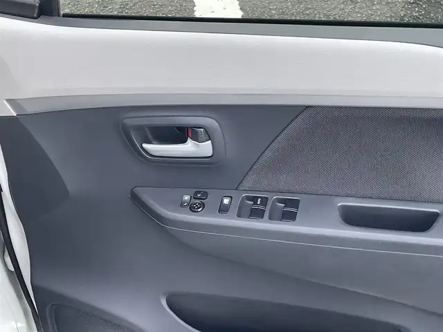 スズキ ワゴンＲ FZ 徳島県 2014(平26)年 11.1万km クリスタルホワイトP (株)IDOMが運営する【じしゃロン徳島店】の自社ローン専用車両になりますこちらは現金またはオートローンご利用時の価格です。/自社ローンご希望の方は別途その旨お申付け下さい”										/										/									スズキセーフティサポート　/社外ナビゲーション　/（フルセグ/CD/DVD/SD/BT)/運転席シートヒーター　/ヘッドライトレベリング/プッシュスタート　/スマートキー　/スペアキー　/１４インチアルミホイール　/革巻きステアリング/ステアリングリモコン/トラクションコントロール　/アイドリングストップ　/電動格納ミラー/Wエアバック/純正フロアマット　/サイドバイザー