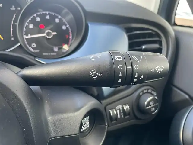 フィアット ５００Ｘ インディゴ 山梨県 2020(令2)年 3万km 青 150台限定車 /1オナ/ACC /純正ディスプレイオーディオ/AppleCarPlay/androidauto/Ｂカメラ　/ＬＥＤヘッド　/オートハイビーム　/ＢＳＡ　/黒革　/前席パワーシート　/前席シートヒーター　/空気圧センサー　/前後ドラレコ　/純正１８インチＡＷ