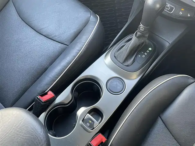 フィアット ５００Ｘ インディゴ 山梨県 2020(令2)年 3万km 青 150台限定車 /1オナ/ACC /純正ディスプレイオーディオ/AppleCarPlay/androidauto/Ｂカメラ　/ＬＥＤヘッド　/オートハイビーム　/ＢＳＡ　/黒革　/前席パワーシート　/前席シートヒーター　/空気圧センサー　/前後ドラレコ　/純正１８インチＡＷ