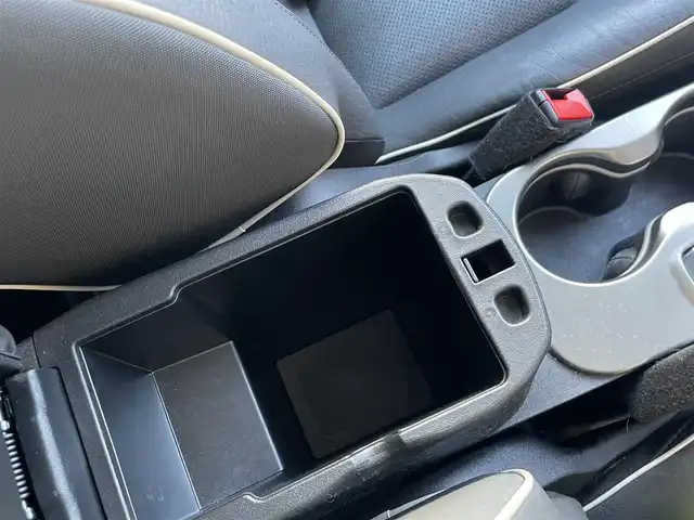 フィアット ５００Ｘ インディゴ 山梨県 2020(令2)年 3万km 青 150台限定車 /1オナ/ACC /純正ディスプレイオーディオ/AppleCarPlay/androidauto/Ｂカメラ　/ＬＥＤヘッド　/オートハイビーム　/ＢＳＡ　/黒革　/前席パワーシート　/前席シートヒーター　/空気圧センサー　/前後ドラレコ　/純正１８インチＡＷ