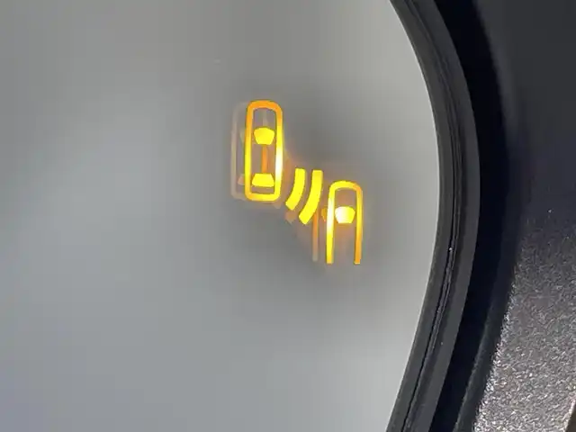 トヨタ ＧＲカローラ RZ 愛知県 2024(令6)年 0.1千km プラチナホワイトパールマイカ 純正１０．５インチディスプレイ/ＪＢＬプレミアムサウンド/衝突軽減ブレーキ/レーダークルーズコントロール/ブラインドスポットモニター/クリアランスソナー/先行車発進告知/ヘッドアップディスプレイ/ハンドルヒーター/シートヒーター/ハーフレザーシート/バックカメラ/ビルトインＥＴＣ２．０/アクセサリーソケット/USB入力端子/ISOFIX/純正フロアマット/純正18インチアルミホイール