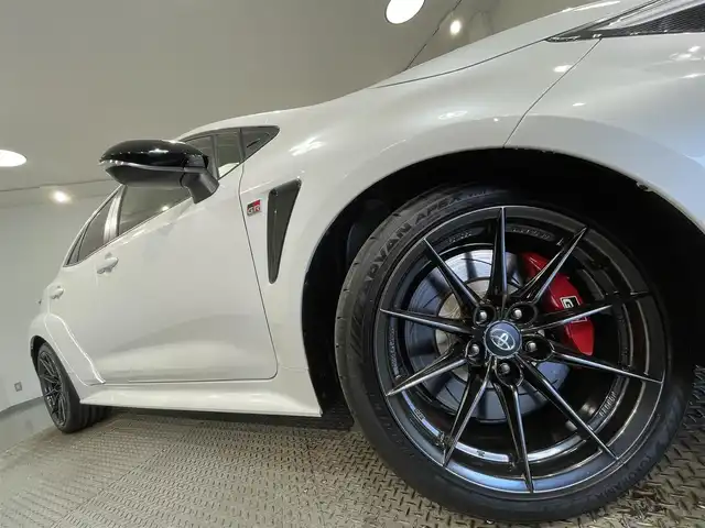 トヨタ ＧＲカローラ RZ 愛知県 2024(令6)年 0.1千km プラチナホワイトパールマイカ 純正１０．５インチディスプレイ/ＪＢＬプレミアムサウンド/衝突軽減ブレーキ/レーダークルーズコントロール/ブラインドスポットモニター/クリアランスソナー/先行車発進告知/ヘッドアップディスプレイ/ハンドルヒーター/シートヒーター/ハーフレザーシート/バックカメラ/ビルトインＥＴＣ２．０/アクセサリーソケット/USB入力端子/ISOFIX/純正フロアマット/純正18インチアルミホイール