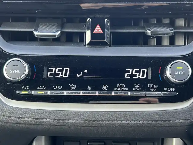 トヨタ カローラ クロス ハイブリッド Z 島根県 2024(令6)年 1.7万km ダークブルーマイカM 登録時走行距離16439km/ワンオーナー/トヨタコネクテッドナビ/Bluetooth/フルセグTV(テレビキャンセラー付)/ビルトインETC2.0/電動パーキング/ブレーキホールド/スマートキー(スペアキー×1)/運転席パワーシート/純正18インチAW/純正フロアマット/前後コーナーセンサー/LEDヘッドライト/フォグランプ/オートライト/オートハイビーム/ウィンカーミラー/衝突被害軽減ブレーキ/レーダークルーズコントロール/レーンキープアシスト/横滑り防止装置/ダブル/カーテンエアバッグ/スタッドレスタイヤ付/禁煙車/取扱説明書/保証書