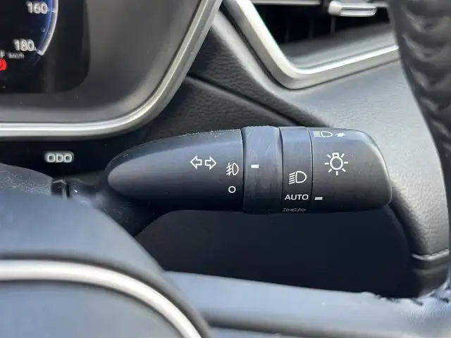 トヨタ カローラ クロス ハイブリッド Z 島根県 2024(令6)年 1.7万km ダークブルーマイカM 登録時走行距離16439km/ワンオーナー/トヨタコネクテッドナビ/Bluetooth/フルセグTV(テレビキャンセラー付)/ビルトインETC2.0/電動パーキング/ブレーキホールド/スマートキー(スペアキー×1)/運転席パワーシート/純正18インチAW/純正フロアマット/前後コーナーセンサー/LEDヘッドライト/フォグランプ/オートライト/オートハイビーム/ウィンカーミラー/衝突被害軽減ブレーキ/レーダークルーズコントロール/レーンキープアシスト/横滑り防止装置/ダブル/カーテンエアバッグ/スタッドレスタイヤ付/禁煙車/取扱説明書/保証書