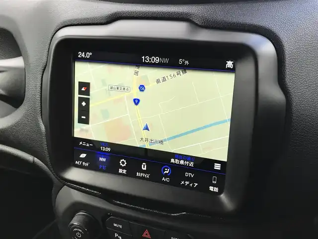 クライスラー・ジープ レネゲード トレイルホーク 4xe 鳥取県 2021(令3)年 5.1万km 黒 ４・W・D・ターボ車/純正ナビ/フルセグ/BT/USB/AUX/バックカメラ/衝突軽減システム/レーンキープアシスト/コーナーセンサー/ヒルスタートアシスト/クルーズコントロール/ETC2.0/LEDヘットライト/純正17インチアルミホイール/ルーフレール/プッシュエンジンスタート/スマートキー/フロアマット