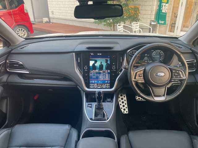 スバル アウトバック リミテッドEX 愛媛県 2023(令5)年 4.4万km クリスタルホワイトP Harmon Kardon/純正メモリーナビ/・Bluetooth/・USB/フルセグTV/バックカメラ（フロントカメラ/左サイドカメラ）/アイサイトX/ETC/前後ドライブレコーダー/パワーバックドア/前席パワーシート/シートヒーター/シートメモリー/革巻きステアリング/ステアリングヒーター/ステアリングスイッチ/革巻きステアリング/電動格納ミラー/純正18インチAW/純正フロアマット/オートライト/LEDヘッドライト/プッシュスタート/スマートキー/スペアキー/保証書/取扱説明書