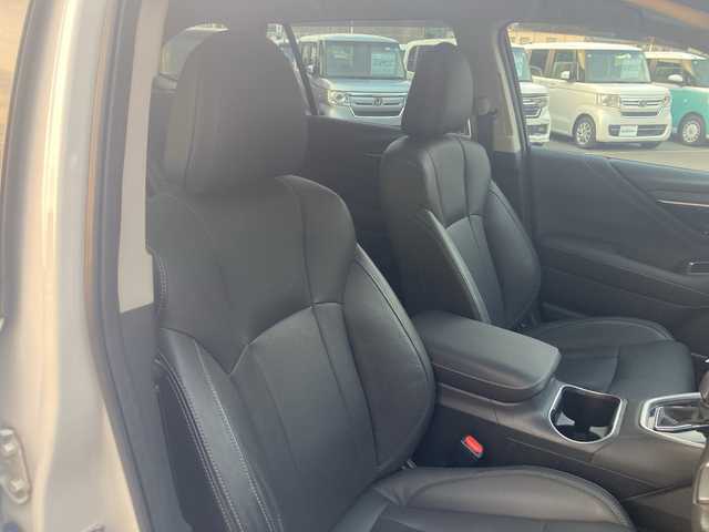 スバル アウトバック リミテッドEX 愛媛県 2023(令5)年 4.4万km クリスタルホワイトP Harmon Kardon/純正メモリーナビ/・Bluetooth/・USB/フルセグTV/バックカメラ（フロントカメラ/左サイドカメラ）/アイサイトX/ETC/前後ドライブレコーダー/パワーバックドア/前席パワーシート/シートヒーター/シートメモリー/革巻きステアリング/ステアリングヒーター/ステアリングスイッチ/革巻きステアリング/電動格納ミラー/純正18インチAW/純正フロアマット/オートライト/LEDヘッドライト/プッシュスタート/スマートキー/スペアキー/保証書/取扱説明書