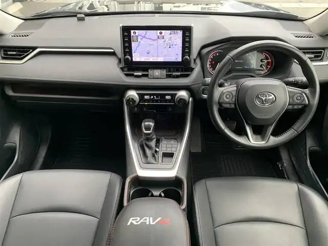 トヨタ ＲＡＶ４ G 神奈川県 2021(令3)年 4万km アティチュードブラックマイカ トヨタセーフティセンス/パノラマサンルーフ/純正メモリナビ/・フルセグ/BT/USB/パノラミックビューモニター/前後ドライブレコーダー/ETC2.0/ブラインドスポットモニター/メモリーシート/D席パワーシート/ハンドルヒーター/D/N席シートヒーター/電動リアゲート/ルーフレール/LEDヘッドライト/・フォグランプ/純正アルミホイール/社外フロアマット/トノカバー/ドアバイザー