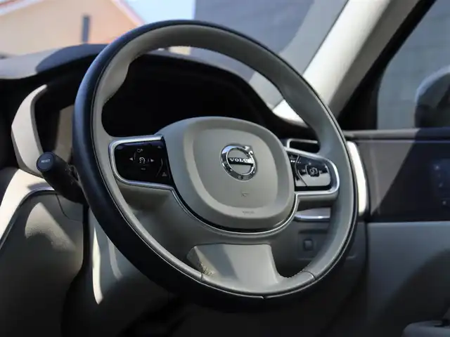 ボルボ ＸＣ６０ D4 AWD インスクリプション 静岡県 2018(平30)年 4万km グレー インテリセーフ/衝突軽減ブレーキACC/レーンキープ ブラインドスポットモニター/パノラマサンルーフ/ベージュレザーシート /ベンチレーション/シートヒーター /前席メモリーパワーシート/純正ナビフルセグTV Bluetooth CarPlay対応/全方位カメラ/ヘッドアップディスプレイ/パワーバックドア /ドライブレコーダー/ETC