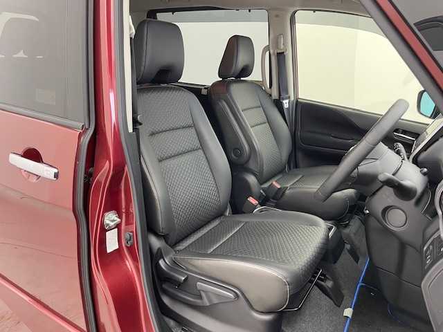日産 セレナ e－パワー ハイウェイスター V 宮城県 2020(令2)年 0.8万km マルーンレッド 2トーン 両側パワースライドドア/純正ナビ/フルセグTV/Bluetooth/USB入力端子/ipod/DVD・BD再生機能/全方位カメラ/フロント/サイド/バックカメラ/ETC/前方ドライブレコーダー/プロパイロット/衝突被害軽減システム/プッシュスタート/スマートキー/オートライト/LEDヘッドライト/純正フロアマット/純正15インチアルミホイール