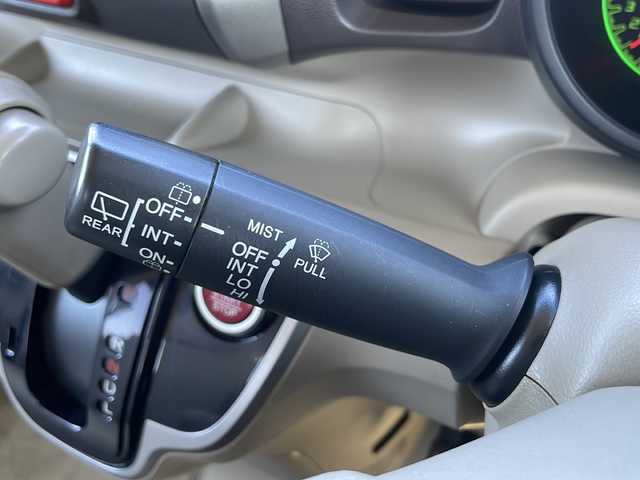ホンダ Ｎ ＢＯＸ G Lパッケージ 道東・釧路十勝 2013(平25)年 12.3万km アラバスターシルバーメタリック 純正オーディオ/　(AM/FM/CD/)/片側パワースライドドア/冬タイヤ積込/純正フロアマット/ドアバイザー/ライトレベライザー/ABS/横滑り防止装置