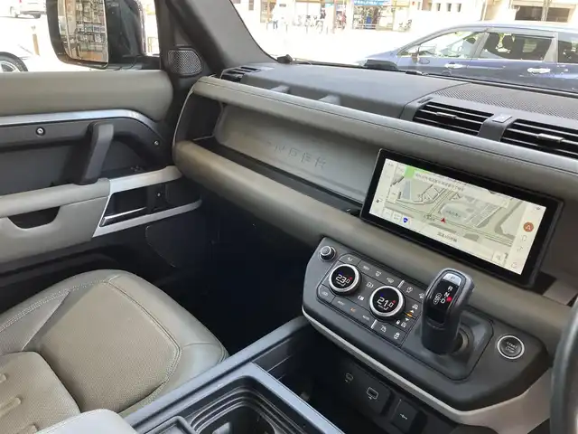 ランドローバー ランドローバー ディフェンダー 90XSED 神奈川県 2021(令3)年 3万km ガンＭ ワンオーナー/保証書/Pivi Proナビゲーションシステム/アラウンドビューモニター/ETC/サンルーフ/レザーシート/パワーシート/シートヒーター/クルーズコントロール/バックドアイージークローザー/LEDヘッドライト/サイドステップ/ルーフキャリア