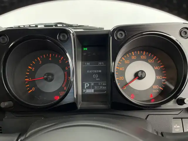 スズキ ジムニー シエラ JC 鹿児島県 2020(令2)年 5.1万km ミディアムグレー 社外SDナビ/・フルセグTV・CD・Bluetooth/スズキセーフティサポート/ドライブレコーダー/クルーズコントロール/社外16インチアルミホイール/ドアバイザー/ヘッドライトウォッシャー/LEDヘッドライト/オートライト/オートハイビーム/シートカバー/フロアマット/オートエアコン