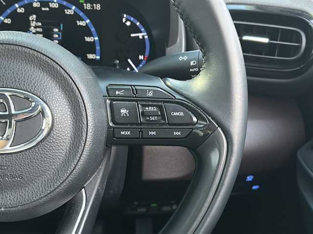 トヨタ ヤリスクロス ハイブリッド Z 宮城県 2020(令2)年 5.8万km ブラックマイカ Toyota Safety Sense/・プリクラッシュセーフティ/・レーントレーシングアシスト/・レーダークルーズコントロール/・オートマチックハイビーム/ブラインドスポットモニター/ヘッドアップディスプレイ/全周囲カメラ/純正8型DAナビ/・Miracast.BT.USB/・フルセグTV/ハーフレザーシート/前席シートヒーター/D席パワーシート/純正ドライブレコーダー（F）/ビルトインETC2.0/プッシュスタート/スマートキー×2/ステアリングスイッチ/LEDヘッドライト/純正18インチAW/純正フロアマット