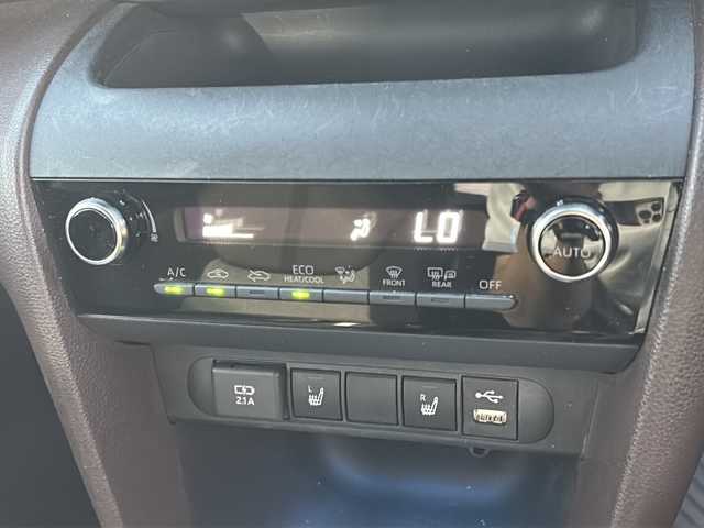 トヨタ ヤリスクロス ハイブリッド Z 宮城県 2020(令2)年 5.8万km ブラックマイカ Toyota Safety Sense/・プリクラッシュセーフティ/・レーントレーシングアシスト/・レーダークルーズコントロール/・オートマチックハイビーム/ブラインドスポットモニター/ヘッドアップディスプレイ/全周囲カメラ/純正8型DAナビ/・Miracast.BT.USB/・フルセグTV/ハーフレザーシート/前席シートヒーター/D席パワーシート/純正ドライブレコーダー（F）/ビルトインETC2.0/プッシュスタート/スマートキー×2/ステアリングスイッチ/LEDヘッドライト/純正18インチAW/純正フロアマット