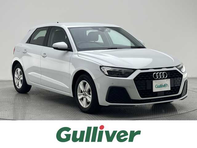 アウディ アウディ Ａ１ SB 25TFSI 兵庫県 2022(令4)年 0.9万km パール 衝突軽減ブレーキ/レーンキープ/クルーズコントロール/前席シートヒーター/純正メモリーナビ/（AM＆FM＆BT）/バックカメラ/前後ドライブレコーダー/ETC/コーナーセンサー/オートライト＆ハイビーム/LEDライト/スマーキー/プッシュスタート/W＆サイド＆カーテンエアバック