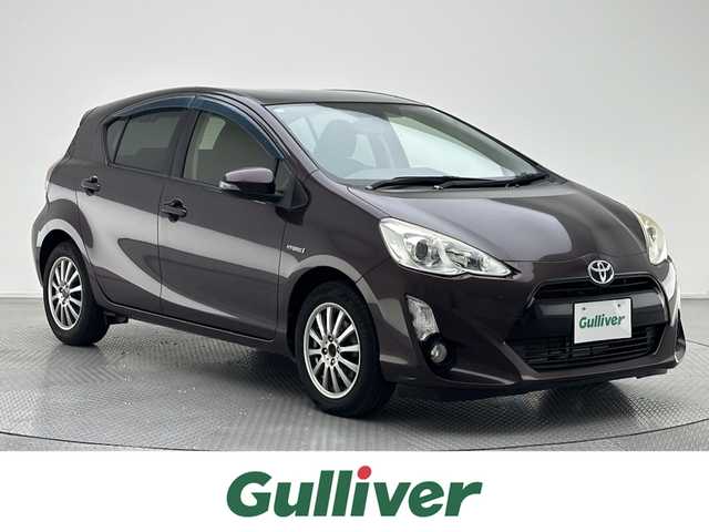 トヨタ アクア S 兵庫県 2015(平27)年 7.8万km ディープアメジストマイカメタリック 社外メモリナビ/CD/DVD/Bluetooth/フルセグTV/バックカメラ/プッシュスタート/ETC/電動格納ミラー/シートヒーター/ステアリングスイッチ/オートライト/フォグランプ/社外アルミ/ドアバイザー