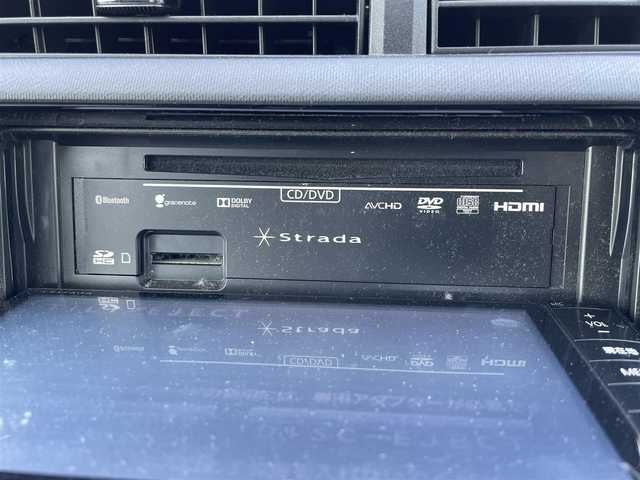 トヨタ アクア S 兵庫県 2015(平27)年 7.8万km ディープアメジストマイカメタリック 社外メモリナビ/CD/DVD/Bluetooth/フルセグTV/バックカメラ/プッシュスタート/ETC/電動格納ミラー/シートヒーター/ステアリングスイッチ/オートライト/フォグランプ/社外アルミ/ドアバイザー