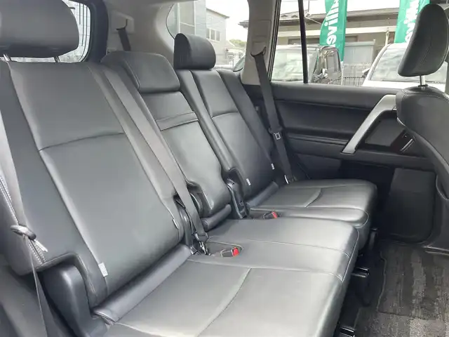 トヨタ ランドクルーザー プラド TX Lパッケージ 宮城県 2015(平27)年 12.2万km グレーメタリック 純正ナビ/　CD/DVD/　FM/AM/　フルセグテレビ/　Bluetooth/エンジンスターター　/４ＷＤ　/７人乗り３列シート/自動収納サードシート/ターボ　/純正アルミホイール１７インチ/ヒーターアイドルアップ/フロントワイパーデアイサー/ETC/センターデフロック/パワーシート/シートヒーター/クルーズコントロール/ダウンヒルアシストコントロール/横滑り防止
