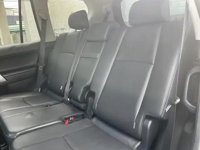 トヨタ ランドクルーザー プラド TX Lパッケージ 宮城県 2015(平27)年 12.2万km グレーメタリック 純正ナビ/　CD/DVD/　FM/AM/　フルセグテレビ/　Bluetooth/エンジンスターター　/４ＷＤ　/７人乗り３列シート/自動収納サードシート/ターボ　/純正アルミホイール１７インチ/ヒーターアイドルアップ/フロントワイパーデアイサー/ETC/センターデフロック/パワーシート/シートヒーター/クルーズコントロール/ダウンヒルアシストコントロール/横滑り防止