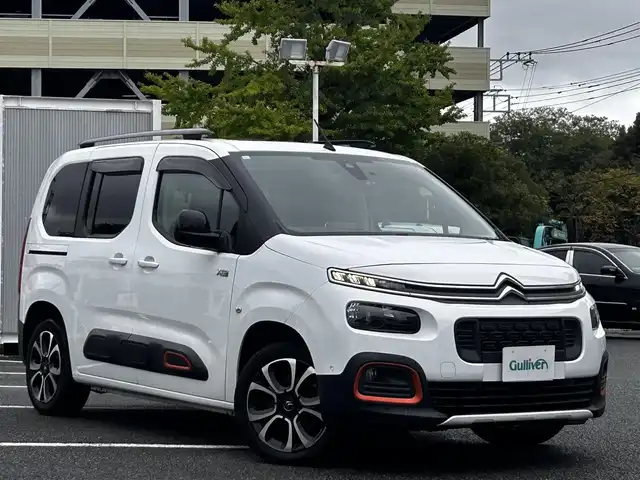 シトロエン シトロエン ベルランゴ シャイン XTRパック 静岡県 2021(令3)年 4万km 白 ユーザー買取車両/ワンオーナー/純正ナビ/　【BT/ラジオ】/純正LEDヘッドライト/純正17インチAW/全方位カメラ/バックカメラ/レーダークルーズコントロール/レーンキープアシスト/電動パーキングブレーキ/ETC/両側スライドドア/パノラマルーフ/新車時保証書/取扱説明書/スペアキー×1