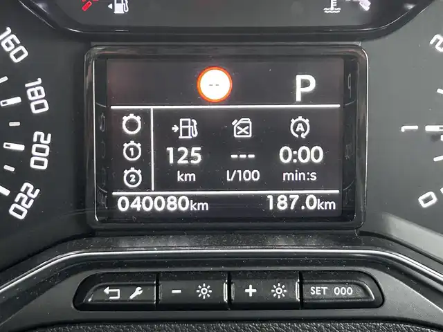 シトロエン シトロエン ベルランゴ シャイン XTRパック 静岡県 2021(令3)年 4万km 白 ユーザー買取車両/ワンオーナー/純正ナビ/　【BT/ラジオ】/純正LEDヘッドライト/純正17インチAW/全方位カメラ/バックカメラ/レーダークルーズコントロール/レーンキープアシスト/電動パーキングブレーキ/ETC/両側スライドドア/パノラマルーフ/新車時保証書/取扱説明書/スペアキー×1