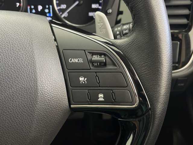 三菱 アウトランダー 24G セーフティパッケージ 秋田県 2016(平28)年 5.8万km シルキーホワイト ４WD/純正ナビ(Bluetooth/CD/DVD/フルセグ)/バックカメラ/ETC/アイドリングストップ/ステアリングスイッチ/純正AW/盗難防止装置/カーテンエアバック/LEDヘッドライト/スマートキー/スペアキー