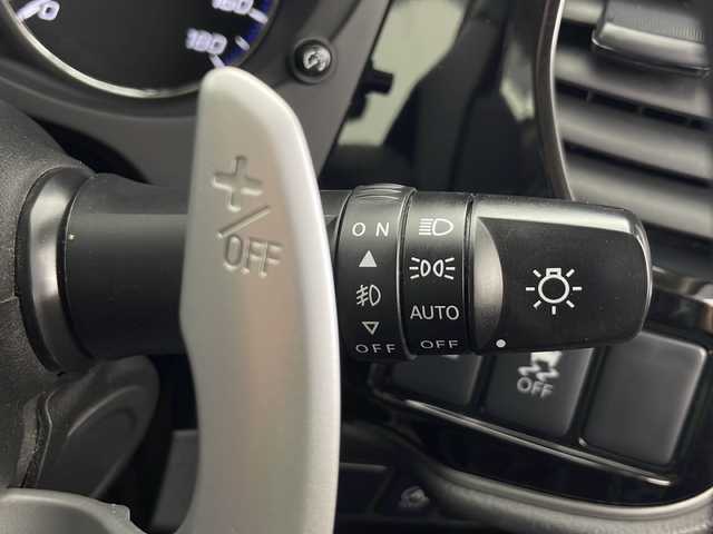 三菱 アウトランダー 24G セーフティパッケージ 秋田県 2016(平28)年 5.8万km シルキーホワイト ４WD/純正ナビ(Bluetooth/CD/DVD/フルセグ)/バックカメラ/ETC/アイドリングストップ/ステアリングスイッチ/純正AW/盗難防止装置/カーテンエアバック/LEDヘッドライト/スマートキー/スペアキー