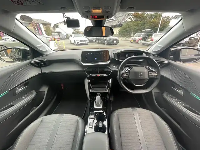 プジョー ２０８ アリュール 栃木県 2021(令3)年 4.8万km 黒 Applecarplay/androidAuto/バックカメラ/ETC/クリアランスソナー/アクティブクルーズコントロール/アクティブセーフブレーキ/レーンアシスト/ハーフレザー/ドライブレコーダー/LEDヘッドライト/オートライト