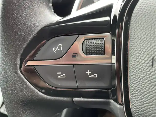 プジョー ２０８ アリュール 栃木県 2021(令3)年 4.8万km 黒 Applecarplay/androidAuto/バックカメラ/ETC/クリアランスソナー/アクティブクルーズコントロール/アクティブセーフブレーキ/レーンアシスト/ハーフレザー/ドライブレコーダー/LEDヘッドライト/オートライト